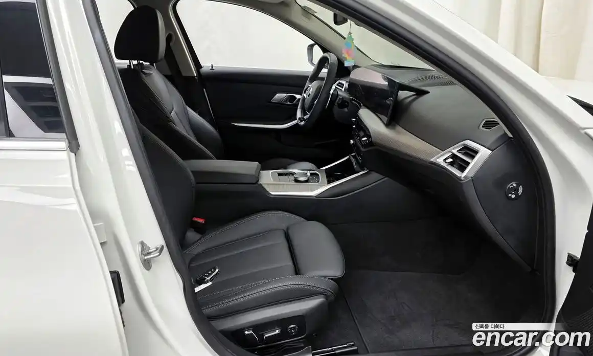 BMW 3-Series 2025 2.0 Автомат в Москве № 227999, фото 3