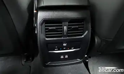 BMW 3-Series 2025 2.0 Автомат в Москве № 227999, миниатюра 4