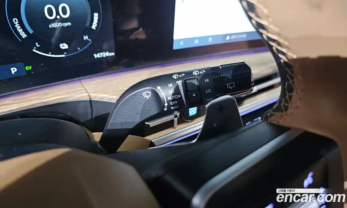 Hyundai Santa Fe 2024 1.6 Автомат в Москве № 2296, фото 8