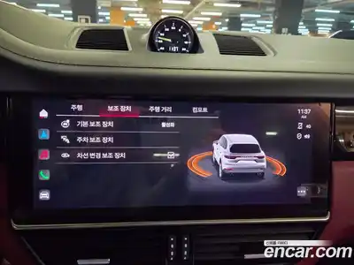 Porsche Cayenne 2022 3.0 Автомат в Москве № 231022, миниатюра 11