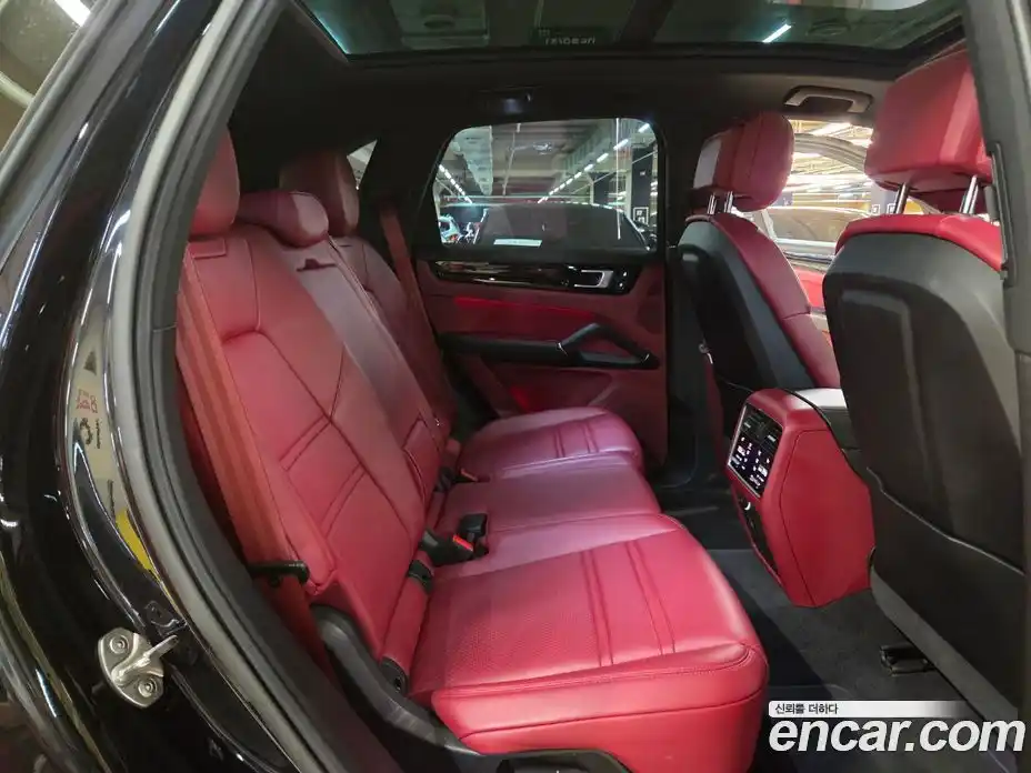 Porsche Cayenne 2022 3.0 Автомат в Москве № 231022, фото 15