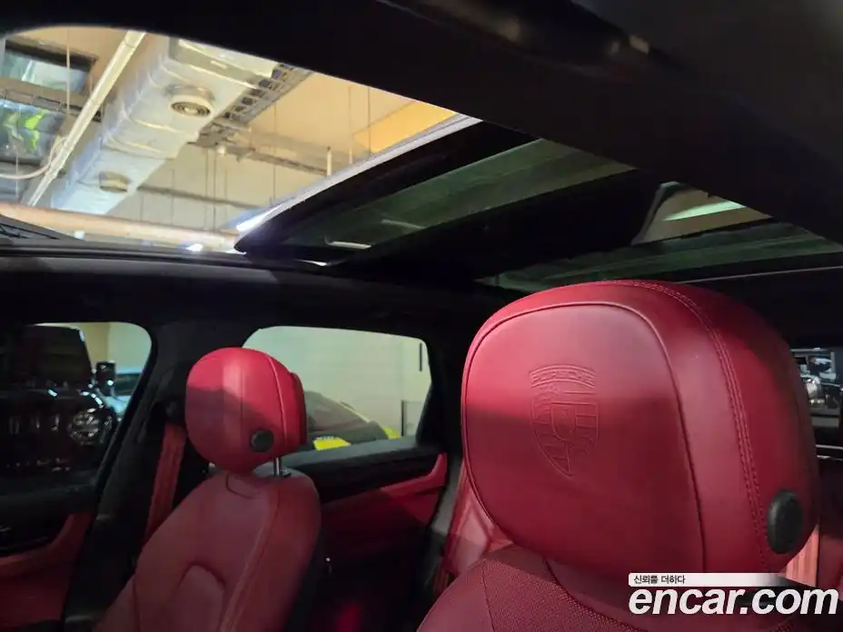 Porsche Cayenne 2022 3.0 Автомат в Москве № 231022, фото 17