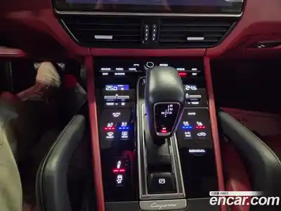 Porsche Cayenne 2022 3.0 Автомат в Москве № 231022, миниатюра 9