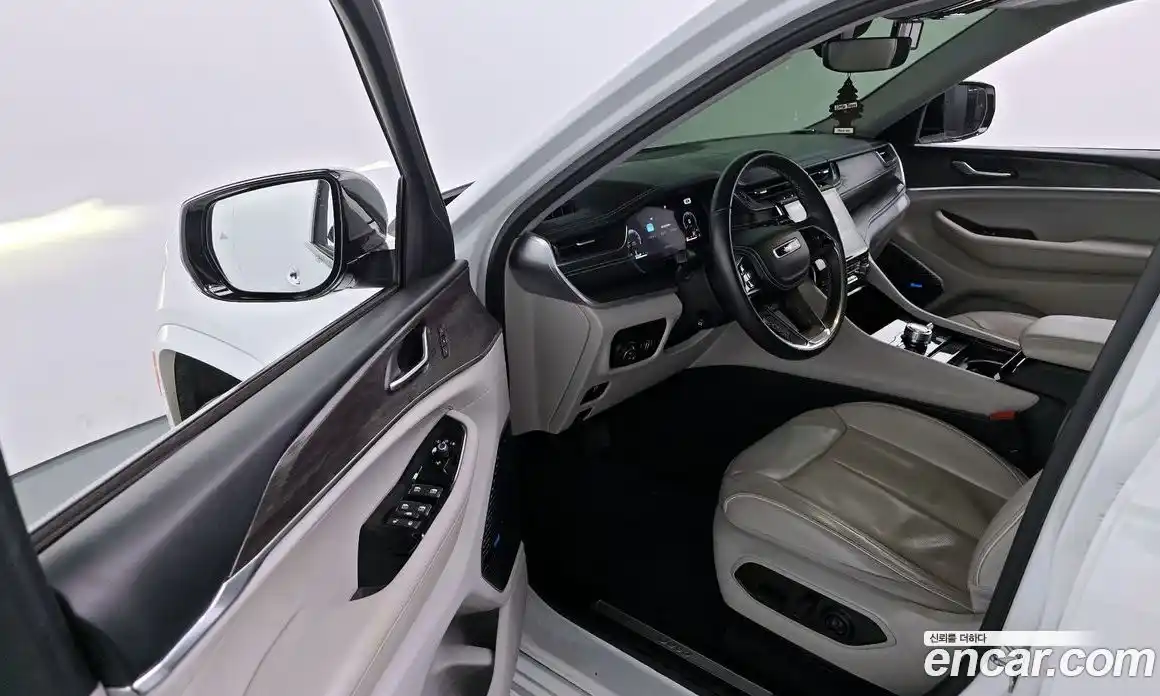 Jeep Cherokee 2021 3.6 Автомат в Москве № 232712, фото 16