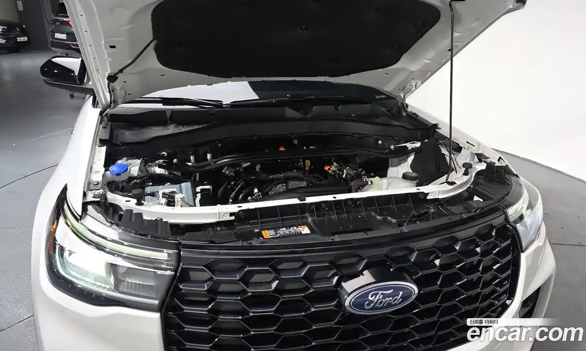 Ford Explorer 2025 2.3 Автомат в Москве № 233025, фото 17