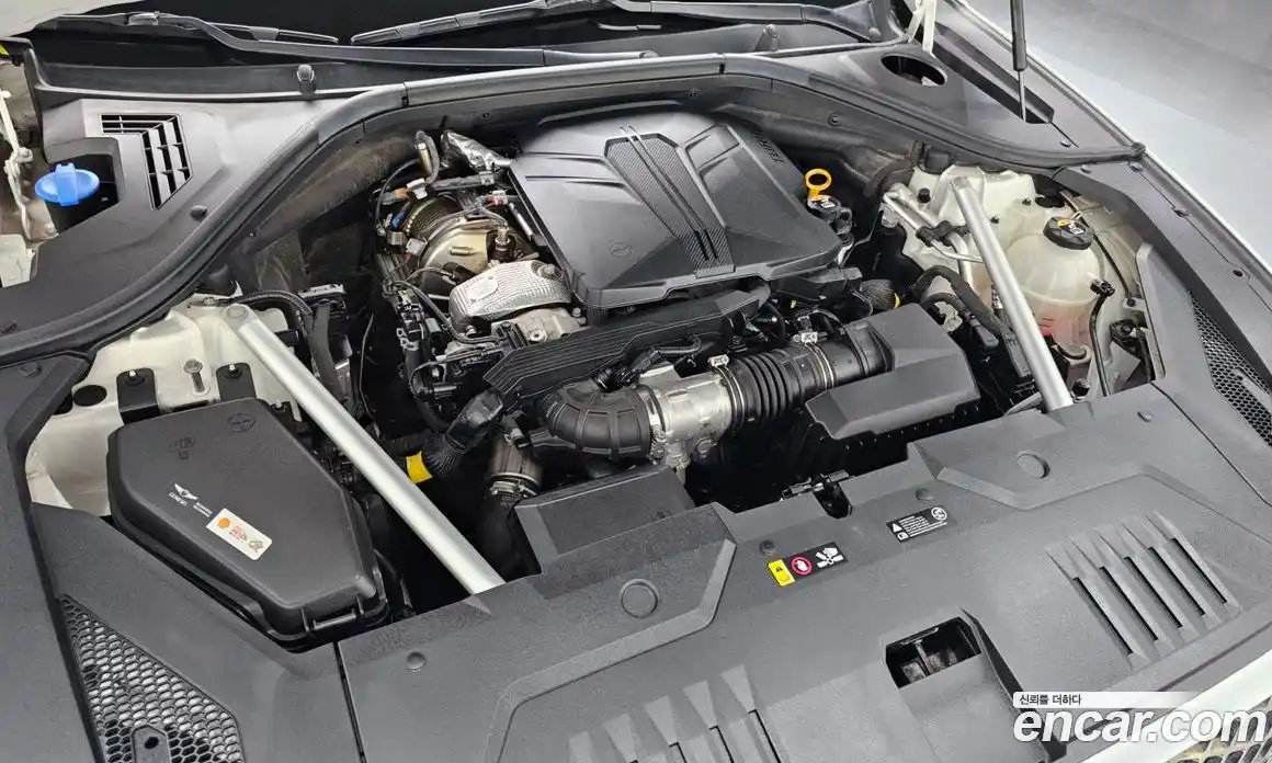 Genesis GV70 2022 2.2 Автомат в Москве № 24507, фото 16