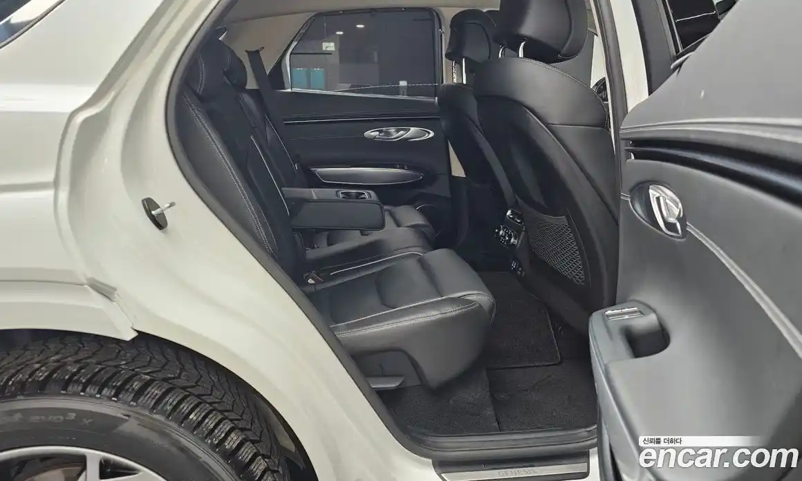 Genesis GV70 2022 2.2 Автомат в Москве № 24507, фото 3