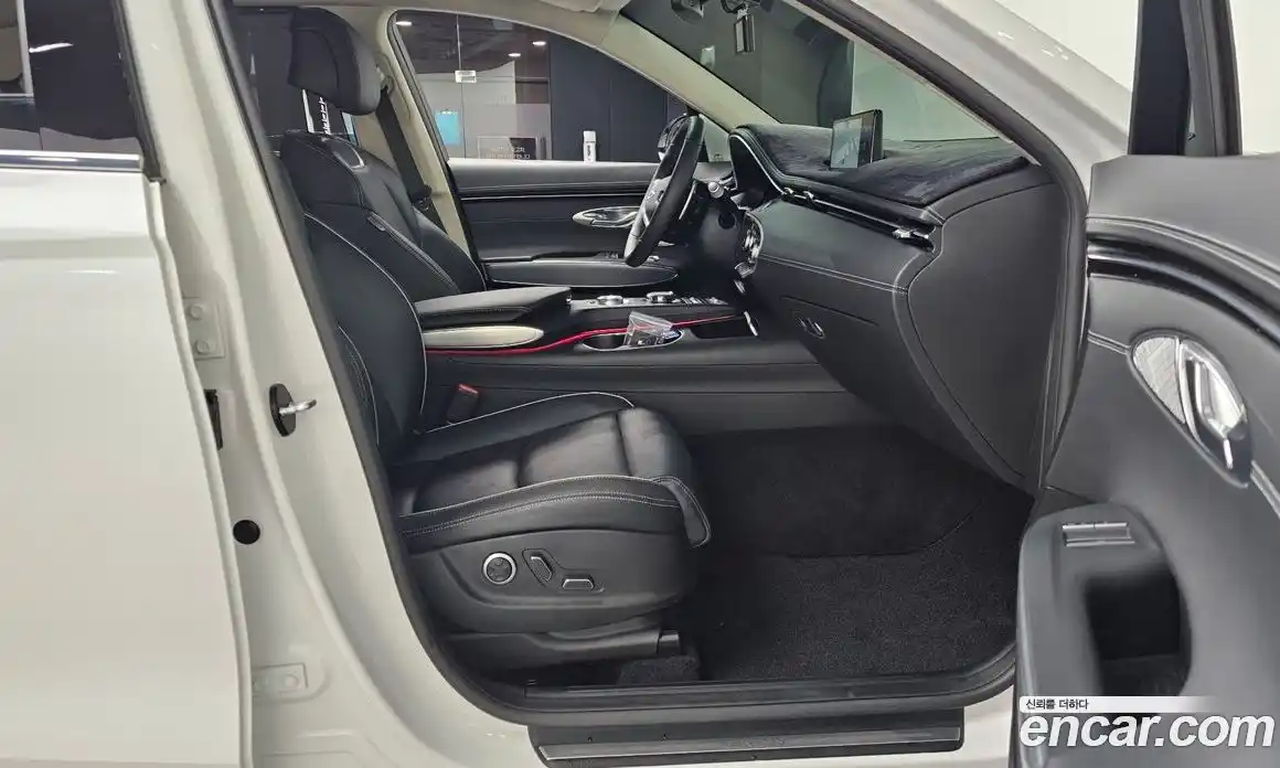 Genesis GV70 2022 2.2 Автомат в Москве № 24507, фото 6