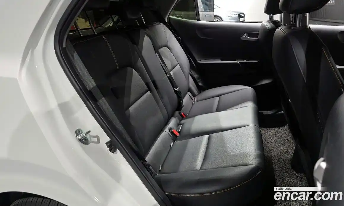 Kia Morning 2022 1.0 Автомат в Москве № 249668, фото 14