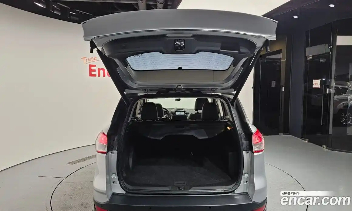 Ford Escape 2013 1.6 Автомат в Москве № 255515, фото 15