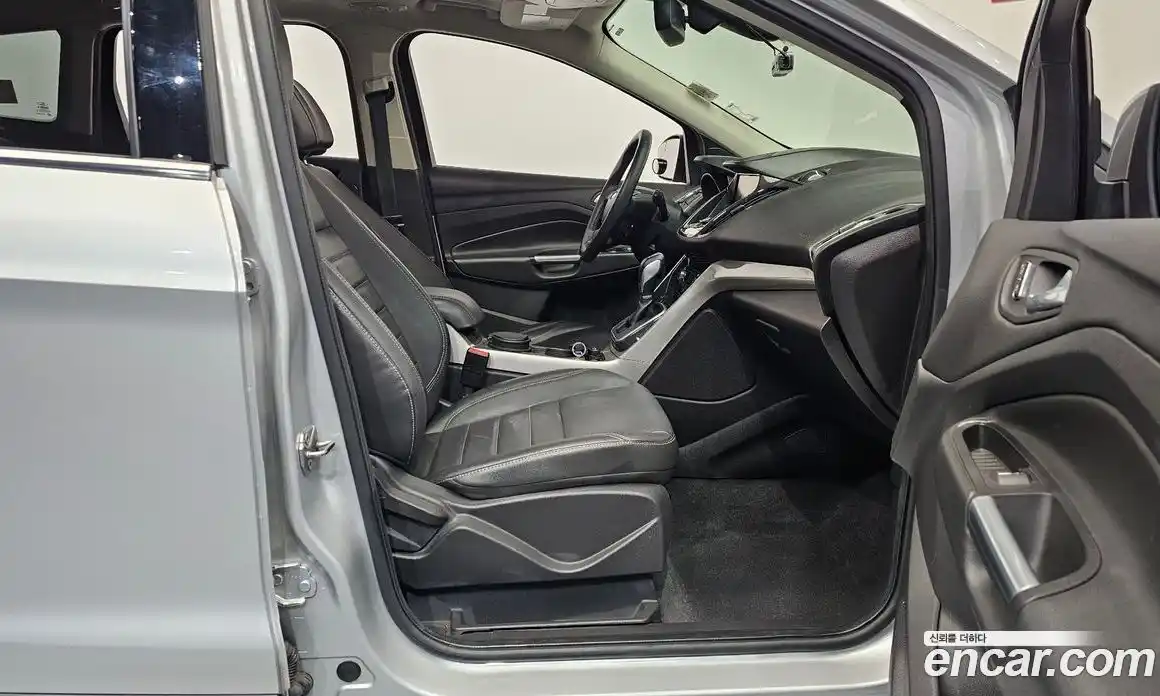 Ford Escape 2013 1.6 Автомат в Москве № 255515, фото 16