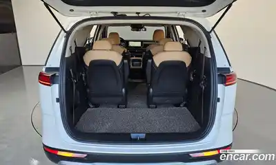 Kia Canival 2023 2.2 Автомат в Москве № 287697, миниатюра 4