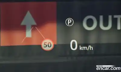 Land Rover Defender 2024 2.0 Автомат в Москве № 298038, миниатюра 12