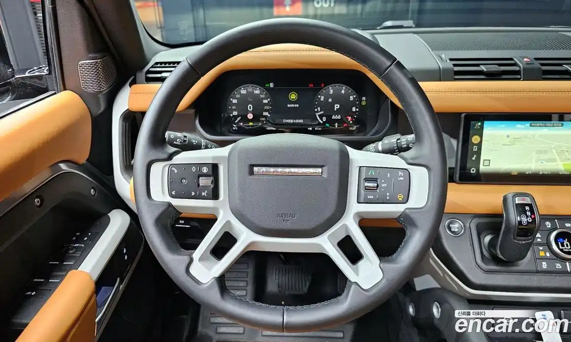 Land Rover Defender 2024 2.0 Автомат в Москве № 298038, фото 15