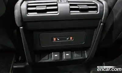 Land Rover Defender 2024 2.0 Автомат в Москве № 298038, миниатюра 3