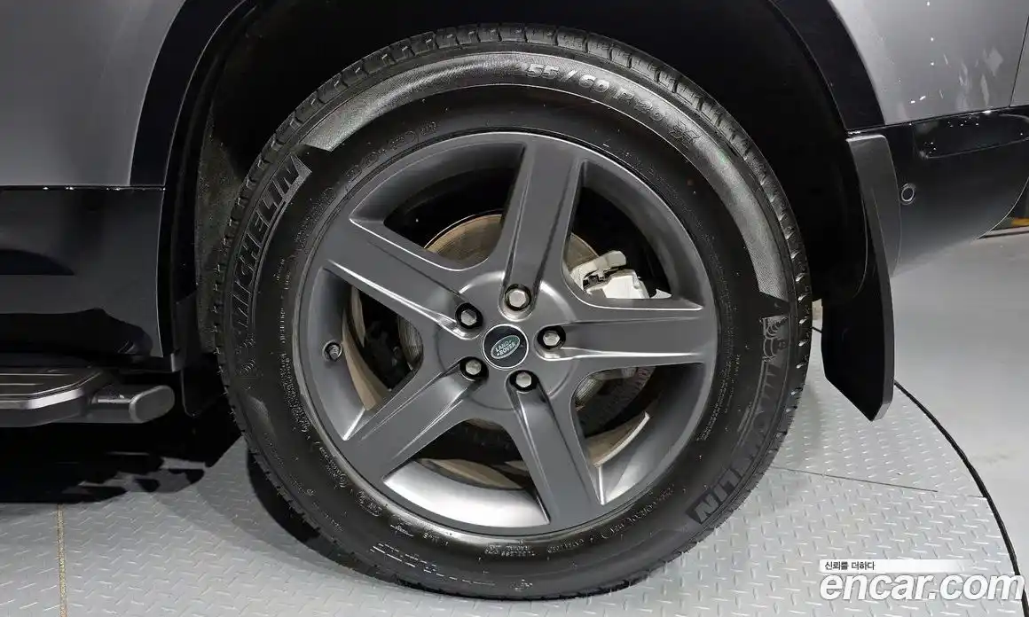 Land Rover Defender 2024 2.0 Автомат в Москве № 298038, фото 10