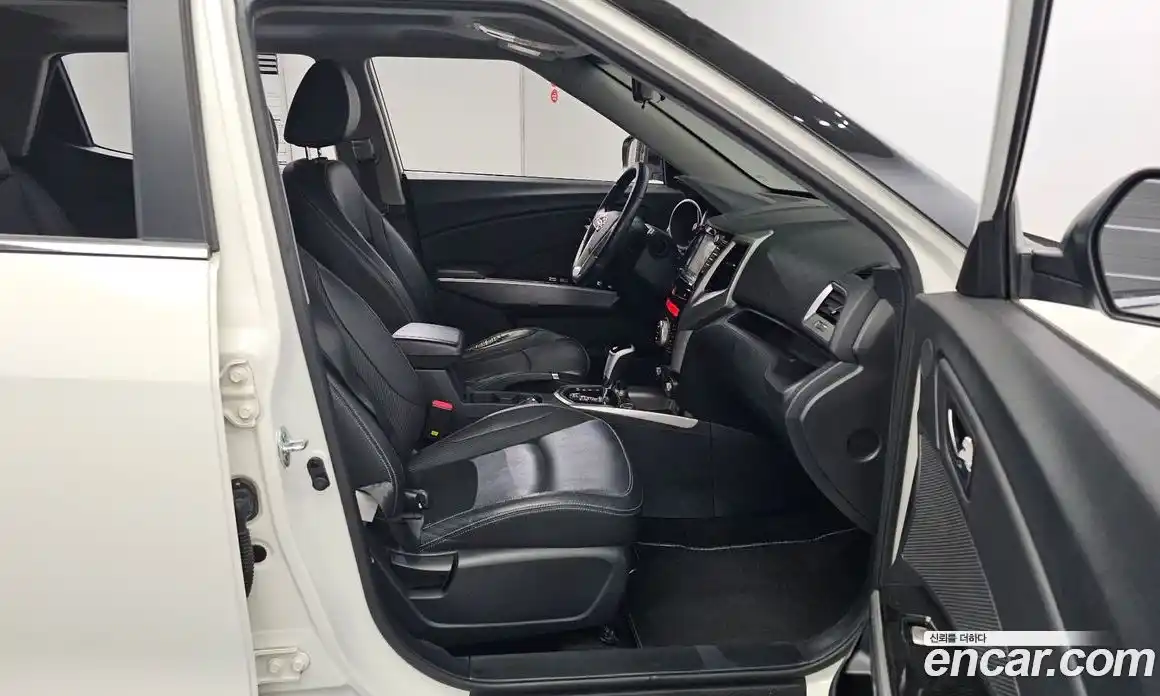 SsangYong TIBOLI 2015 1.6 Автомат в Москве № 30174, фото 19