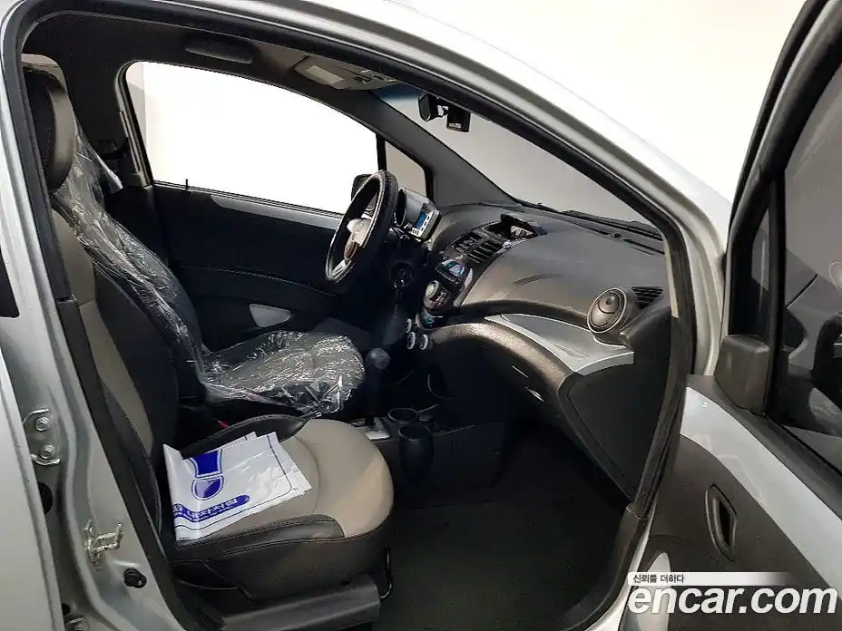 Chevrolet Spark 2012 1.0 Автомат в Москве № 315656, фото 17