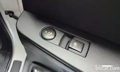 SsangYong Korando 2018 2.2 Автомат в Москве № 32458, миниатюра 9