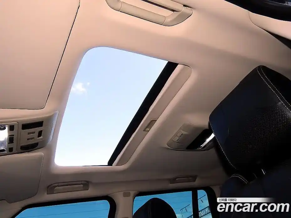 Land Rover Range-Rover 2010 5.0 Автомат в Москве № 333994, фото 16