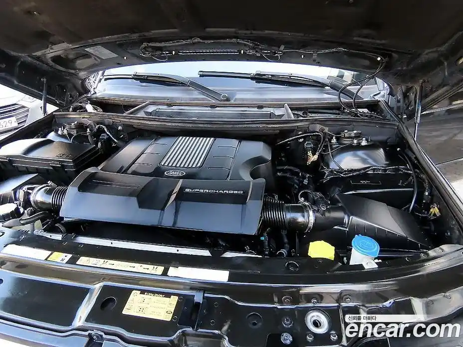 Land Rover Range-Rover 2010 5.0 Автомат в Москве № 333994, фото 19