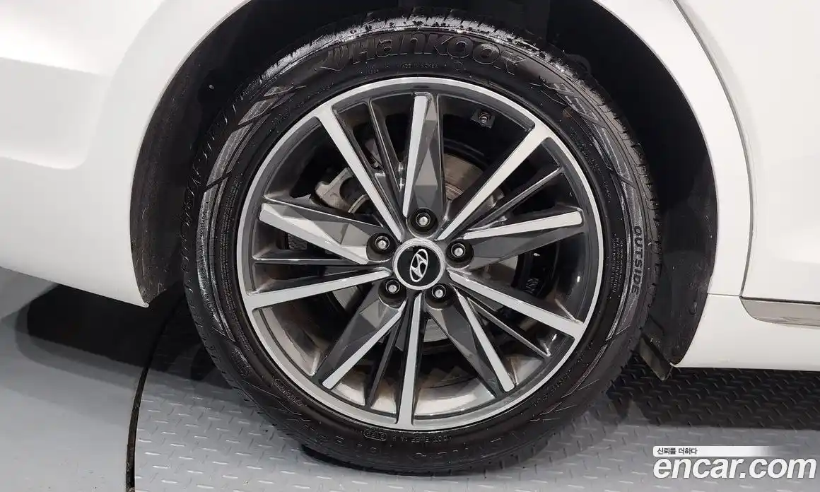 Hyundai Grandeur 2023 2.5 Автомат в Москве № 334805, фото 13