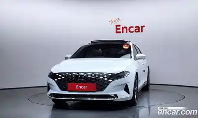 Hyundai Grandeur 2023 2.5 Автомат в Москве № 334805, миниатюра 3