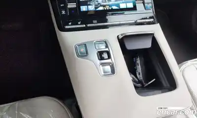 Hyundai Grandeur 2023 2.5 Автомат в Москве № 334805, миниатюра 9