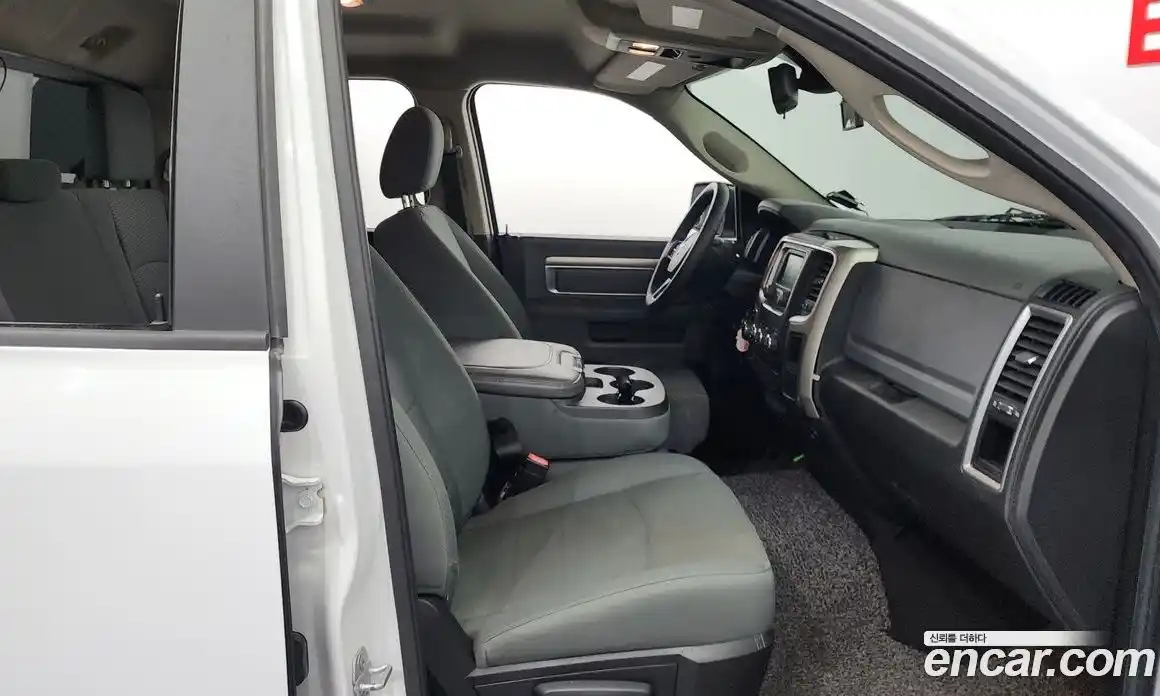 Dodge Ram Pick Up 2015 3.6 Автомат в Москве № 353799, фото 11