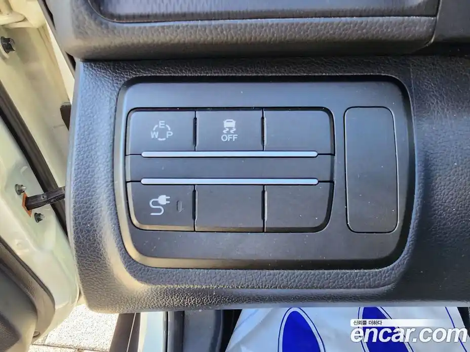 SsangYong TIBOLI 2016 1.6 Автомат в Москве № 35929, фото 17