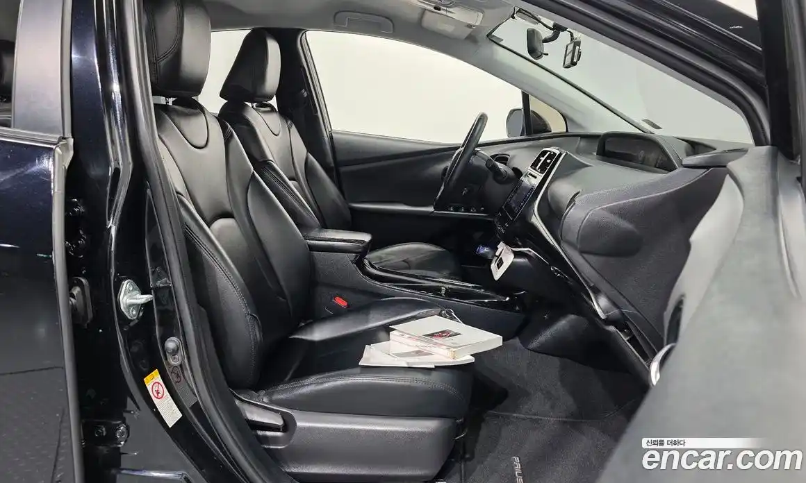 Toyota Prius 2018 1.8 Автомат в Москве № 384113, фото 11