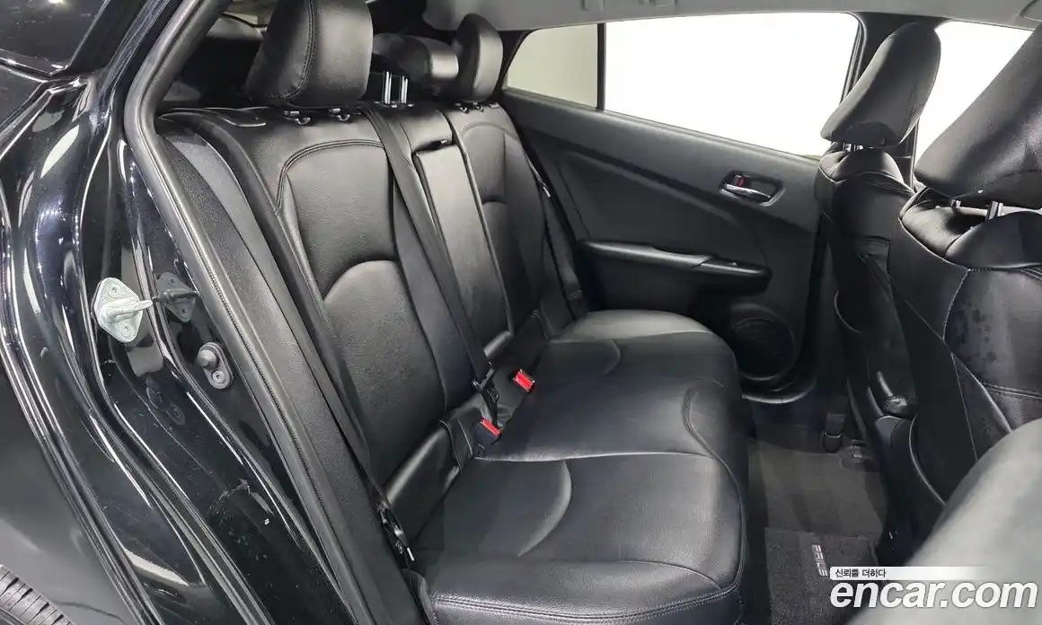 Toyota Prius 2018 1.8 Автомат в Москве № 384113, фото 12