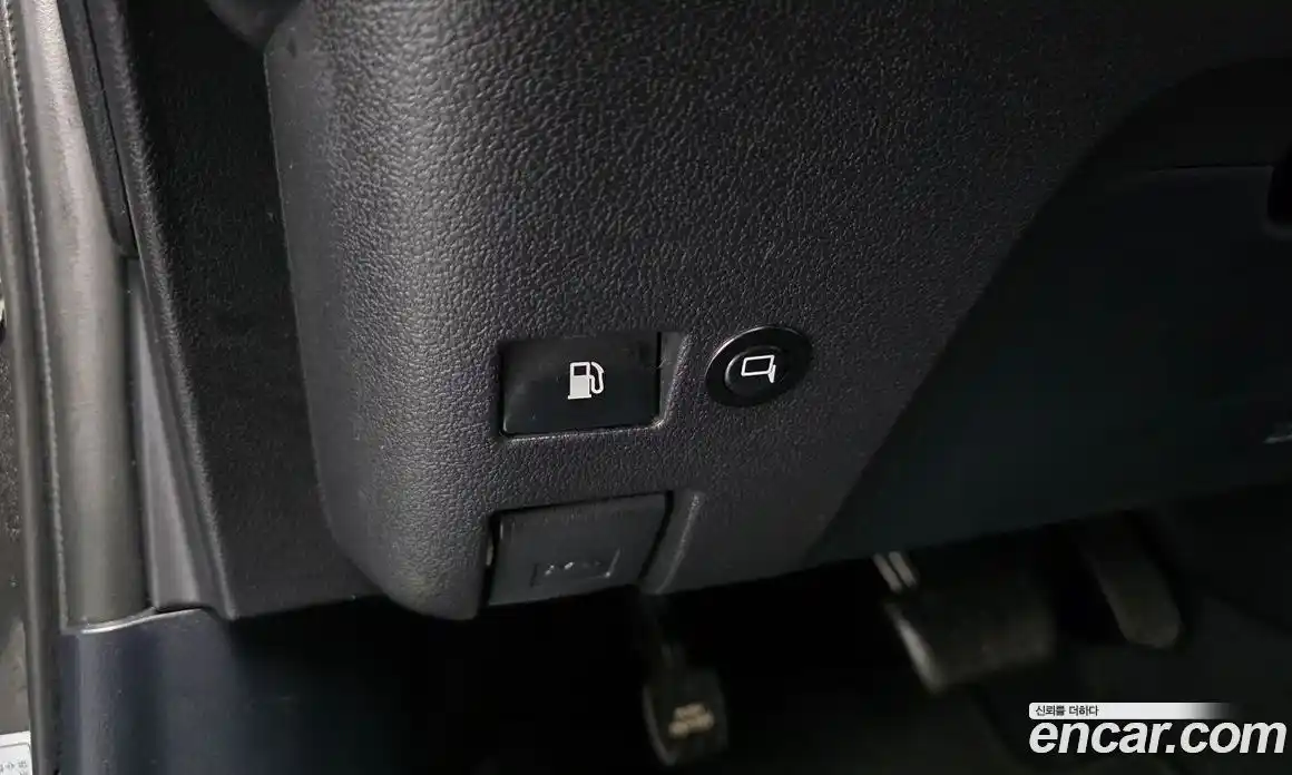 Toyota Prius 2018 1.8 Автомат в Москве № 384113, фото 18