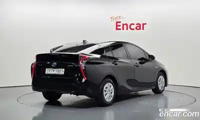 Toyota Prius 2018 1.8 Автомат в Москве № 384113, миниатюра 2