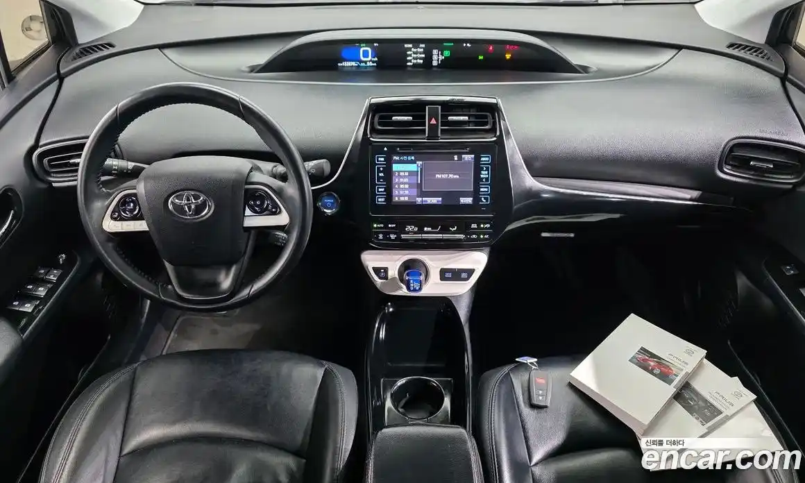 Toyota Prius 2018 1.8 Автомат в Москве № 384113, фото 7