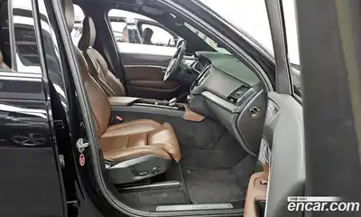 Volvo XC90 2023 2.0 Автомат в Москве № 392070, миниатюра 11