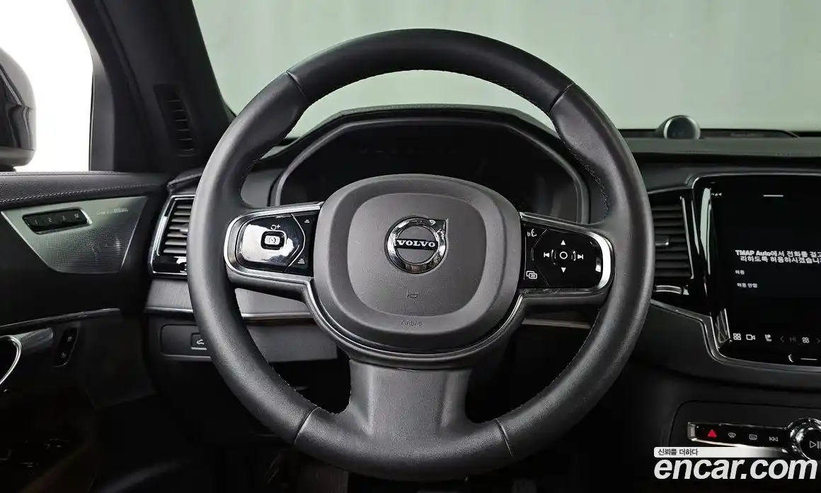 Volvo XC90 2023 2.0 Автомат в Москве № 392070, фото 13