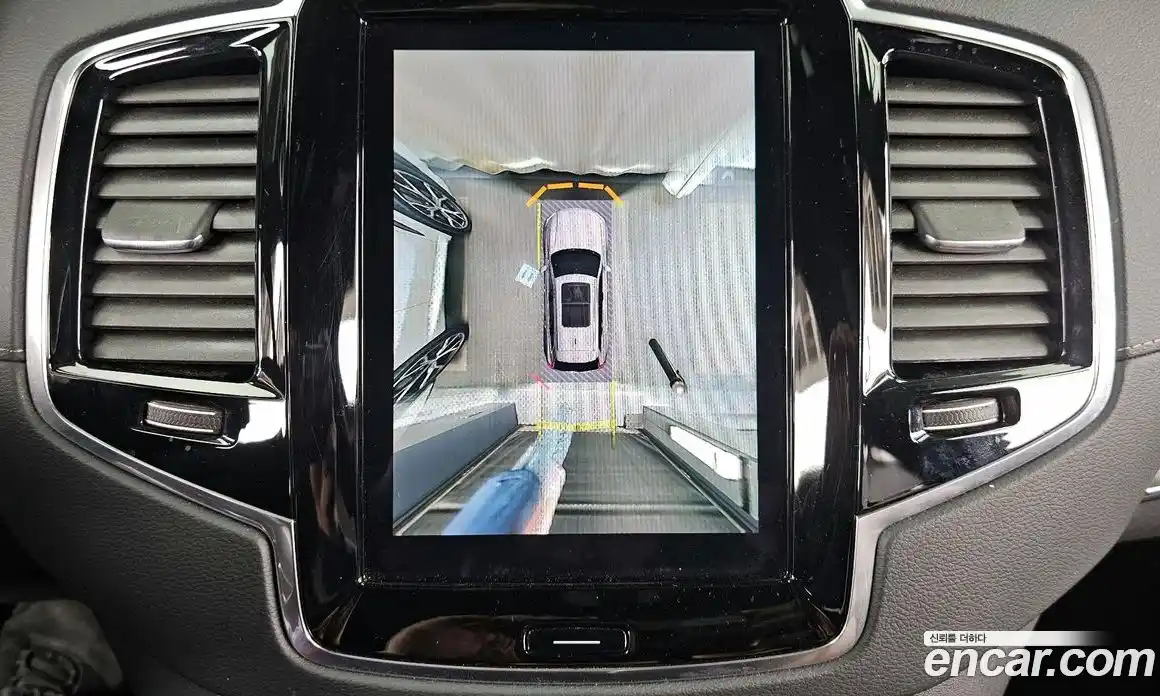 Volvo XC90 2023 2.0 Автомат в Москве № 392070, фото 15