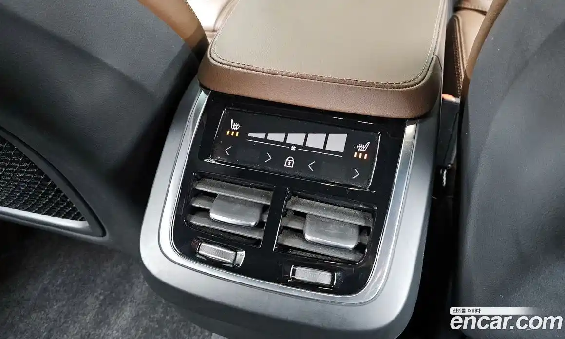 Volvo XC90 2023 2.0 Автомат в Москве № 392070, фото 19