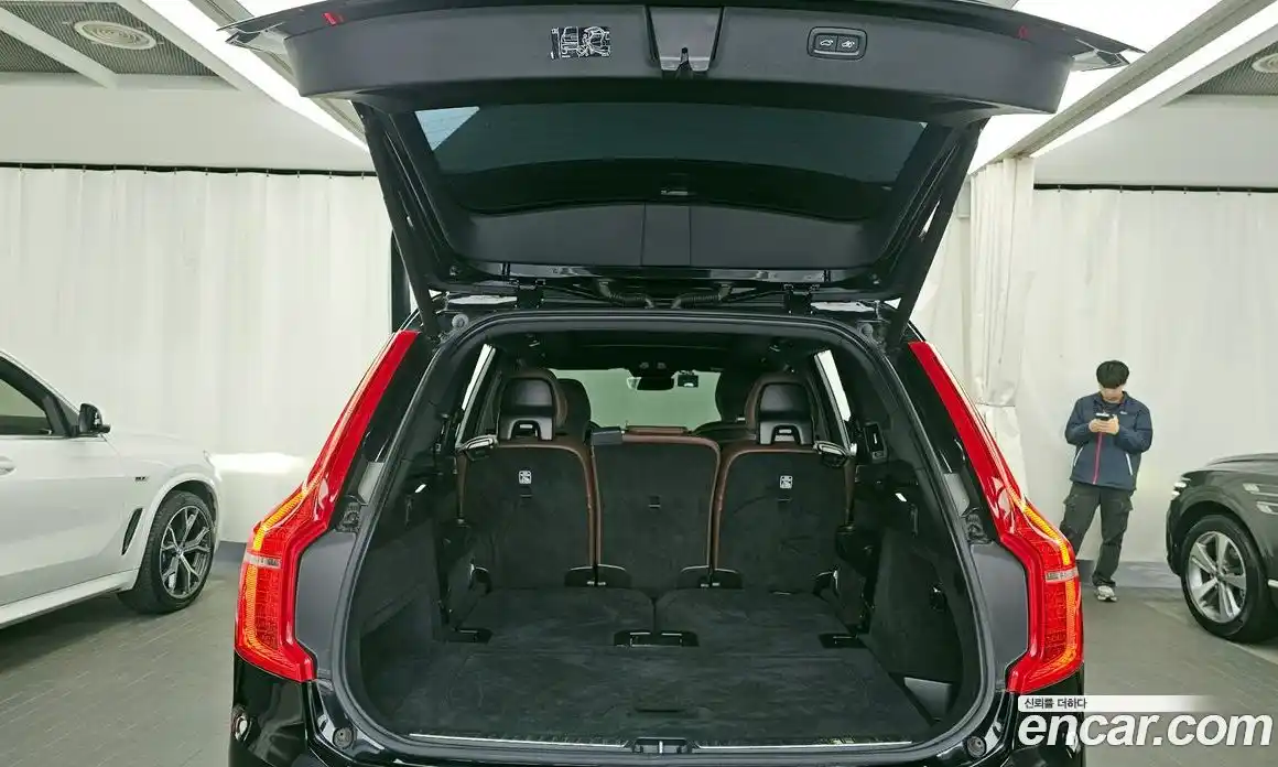 Volvo XC90 2023 2.0 Автомат в Москве № 392070, фото 20