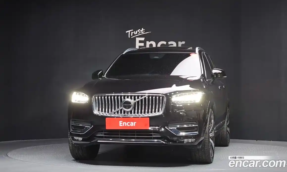 Volvo XC90 2023 2.0 Автомат в Москве № 392070, фото 3