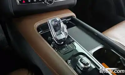 Volvo XC90 2023 2.0 Автомат в Москве № 392070, миниатюра 9