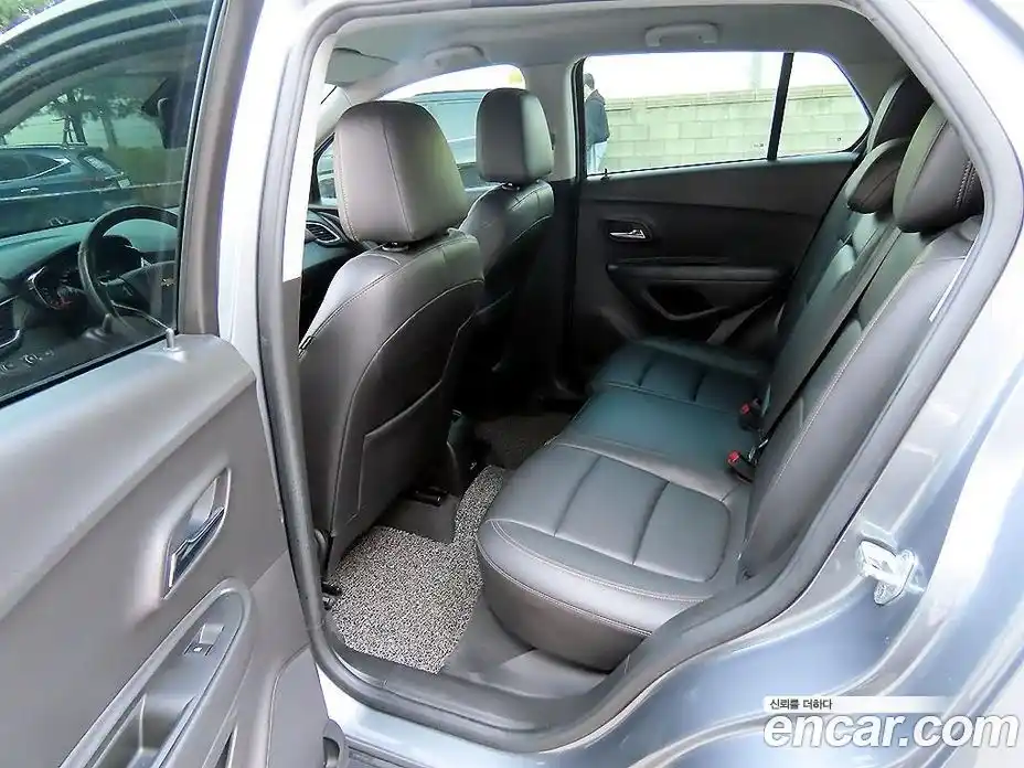 Chevrolet Trax 2020 1.4 Автомат в Москве № 396916, фото 9