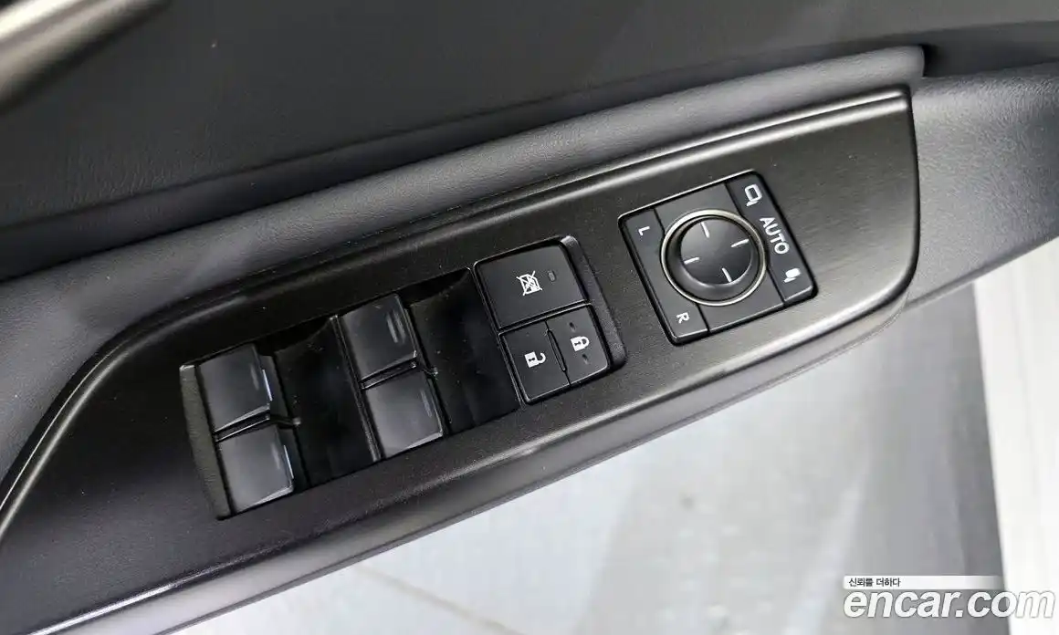 Lexus ES 2019 2.5 Автомат в Москве № 398056, фото 14