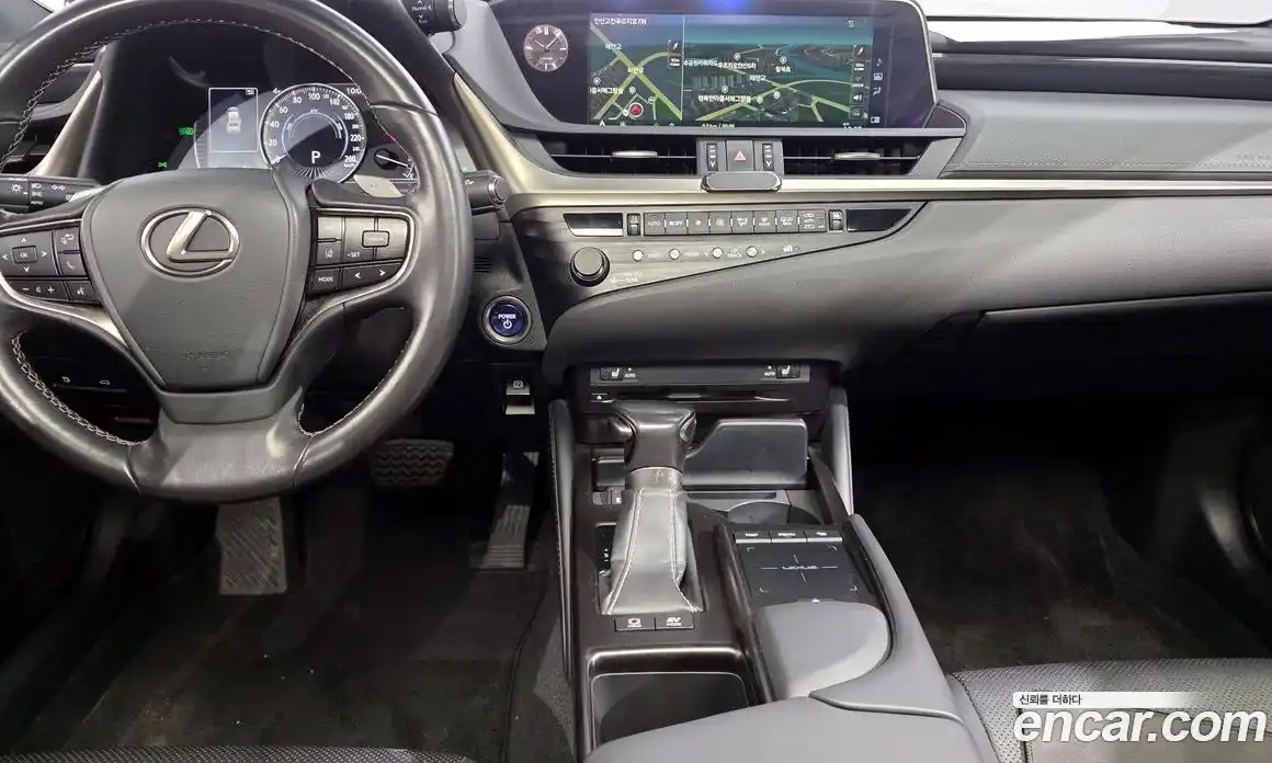 Lexus ES 2019 2.5 Автомат в Москве № 398056, фото 19