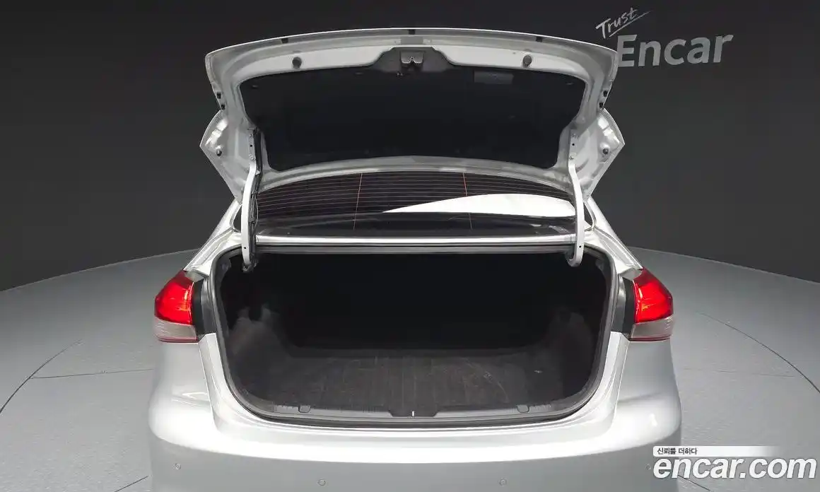 Kia K3 2016 1.6 Автомат в Москве № 399465, фото 20