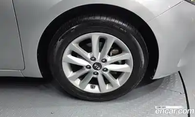 Kia K3 2016 1.6 Автомат в Москве № 399465, миниатюра 5