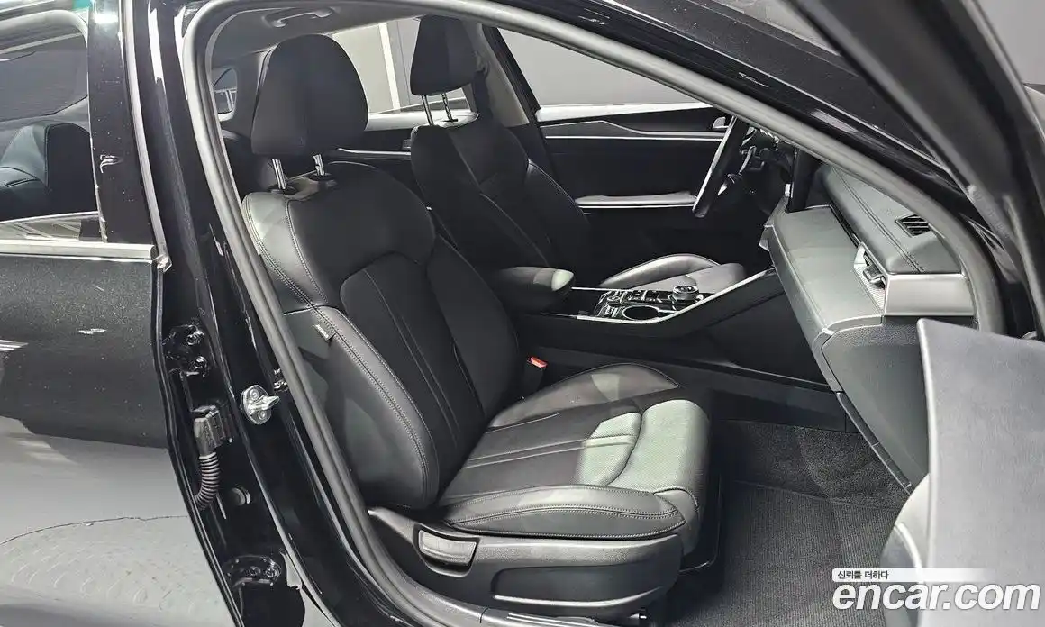 Kia K5 2023 2.0 Автомат в Москве № 403629, фото 11