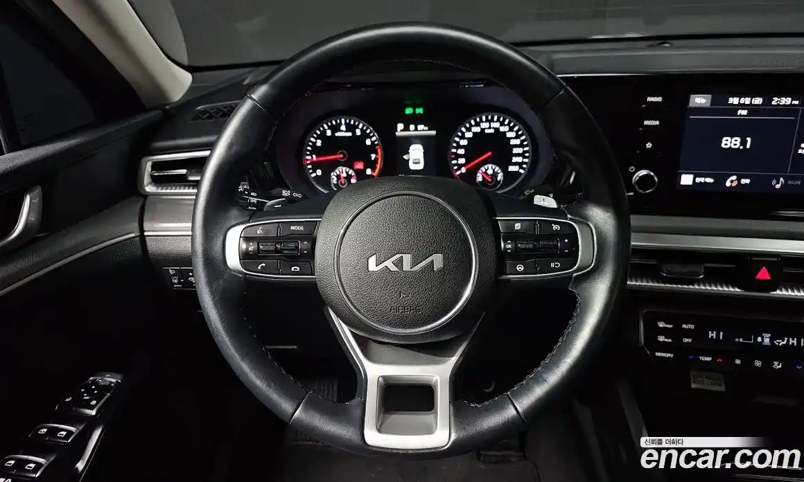 Kia K5 2023 2.0 Автомат в Москве № 403629, фото 13