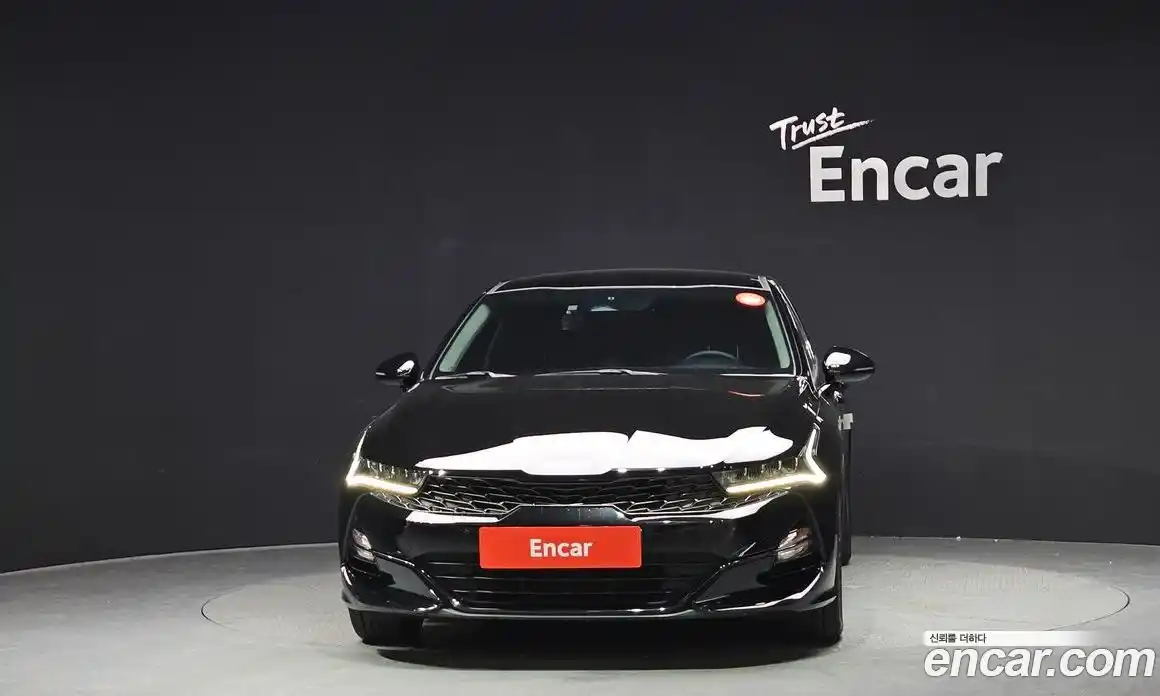 Kia K5 2023 2.0 Автомат в Москве № 403629, фото 3